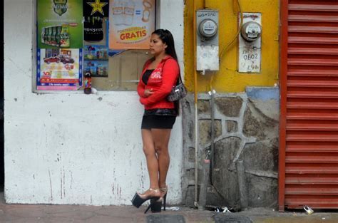 Encuentra una prostituta San José Temascatio