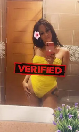 Sophia wank Prostitute Llorente